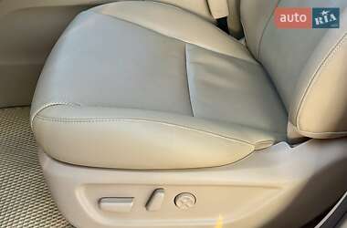 Мінівен Kia Carnival 2017 в 