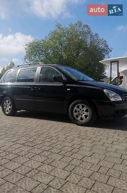 Мінівен Kia Carnival 2008 в 
