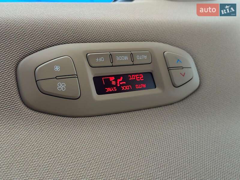 Мінівен Kia Carnival 2017 в Одесі