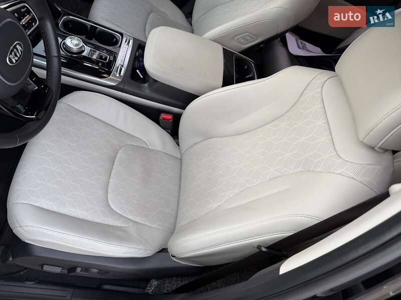 Минивэн Kia Carnival 2020 в Одессе