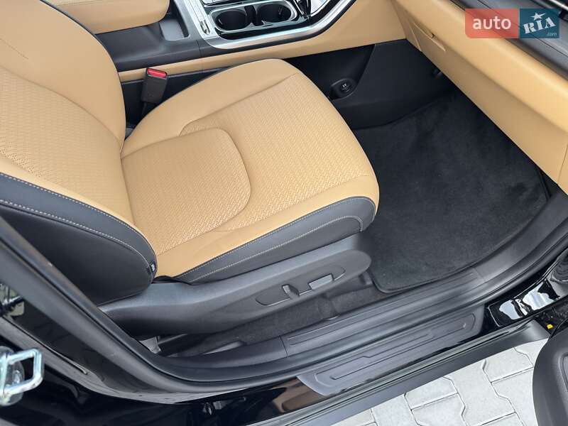 Минивэн Kia Carnival 2023 в Киеве фото 28 Минивэн Kia Carnival 2023 в Киеве