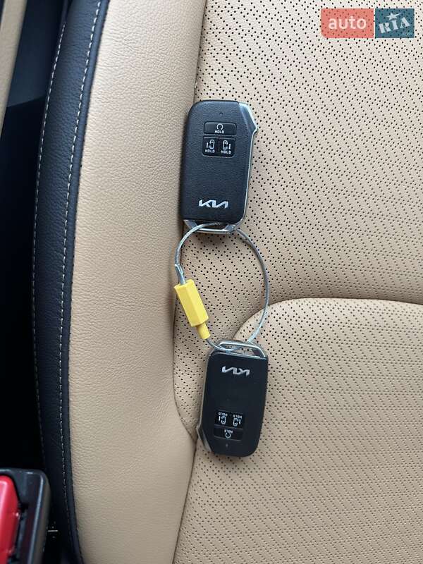 Минивэн Kia Carnival 2023 в Киеве фото 44 Минивэн Kia Carnival 2023 в Киеве