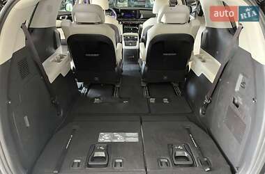 Минивэн Kia Carnival 2023 в 