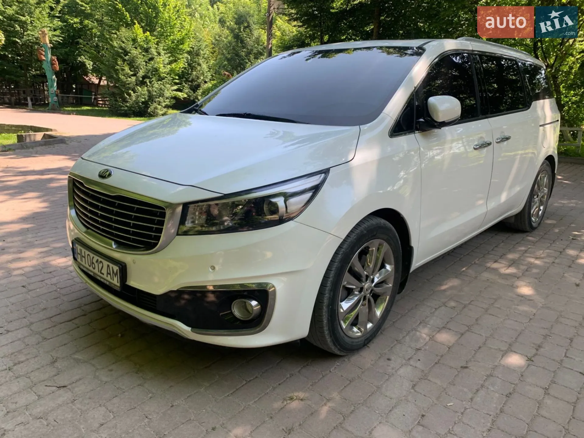 2017 Kia Carnival - мініатюра 15
