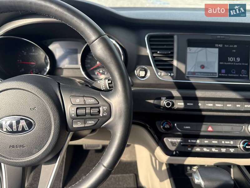 Минивэн Kia Carnival 2019 в Киеве фото 14 Минивэн Kia Carnival 2019 в Киеве