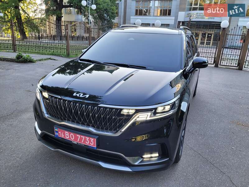 Мінівен Kia Carnival 2023 в Полтаві