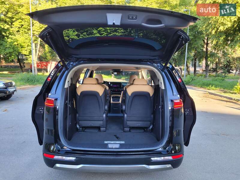 Мінівен Kia Carnival 2023 в Полтаві