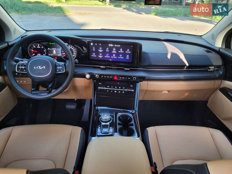 Мінівен Kia Carnival 2023 в Полтаві
