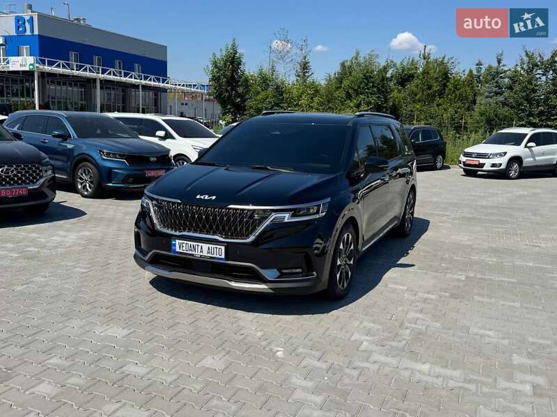 Минивэн Kia Carnival 2023 в Киеве