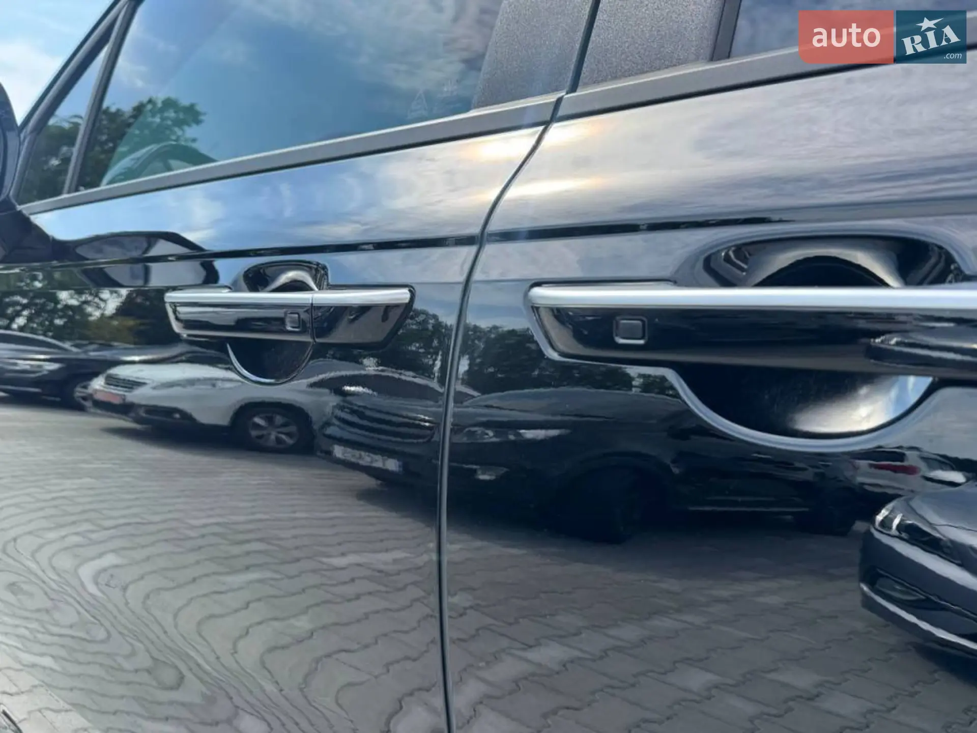2021 Kia Carnival - мініатюра 9