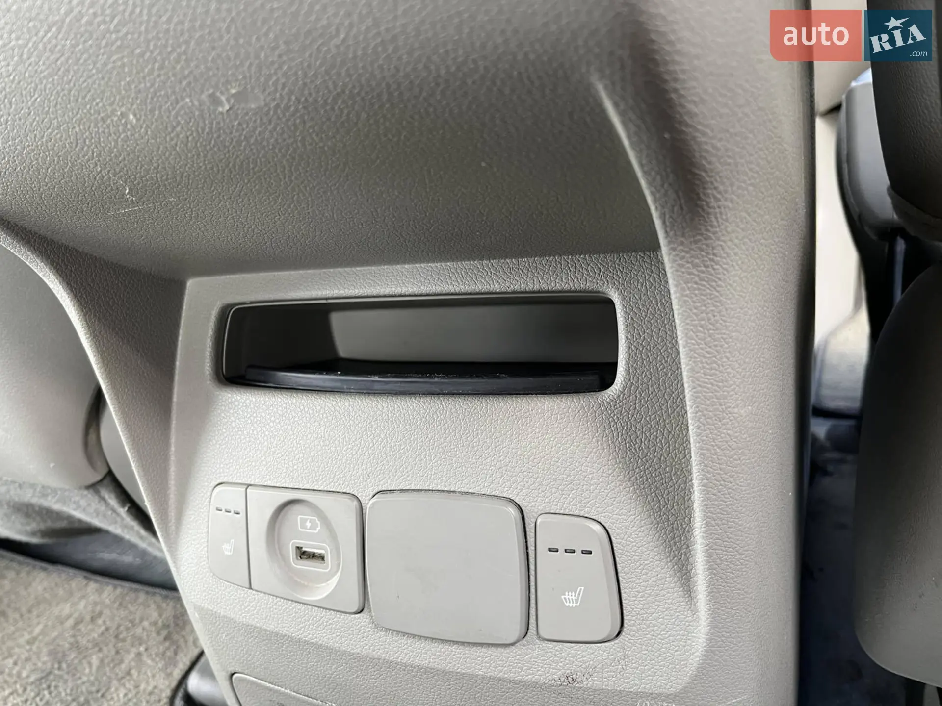 2019 Kia Carnival - мініатюра 25