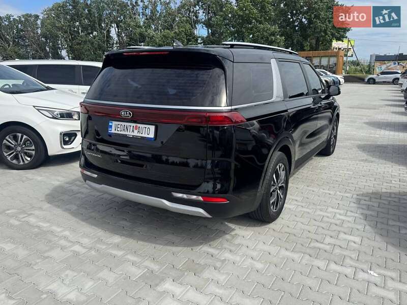 Мінівен Kia Carnival 2021 в Києві