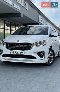 Минивэн Kia Carnival 2019 в Киеве