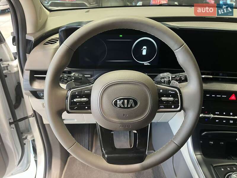 Мінівен Kia Carnival 2021 в Одесі