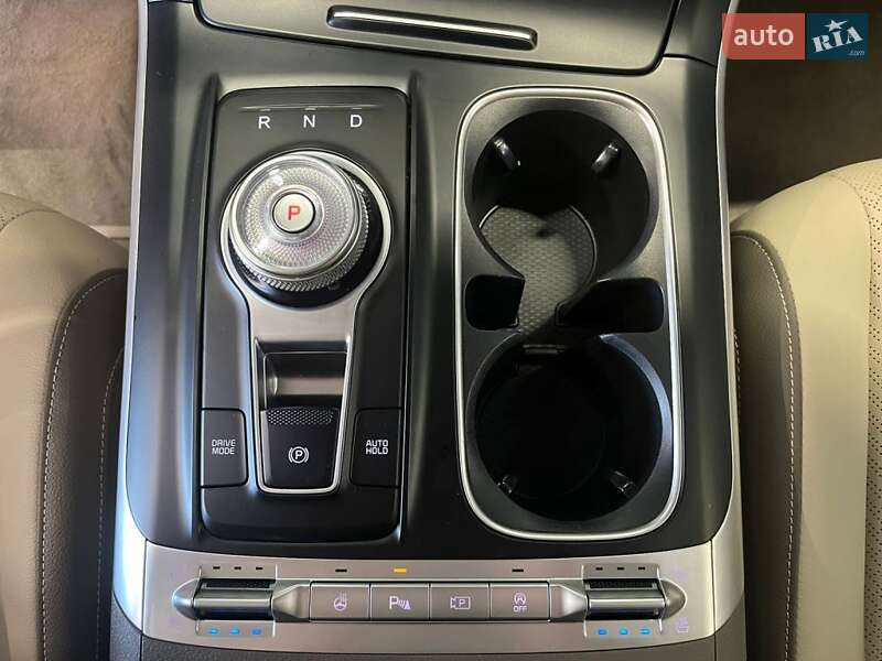 Мінівен Kia Carnival 2021 в Одесі