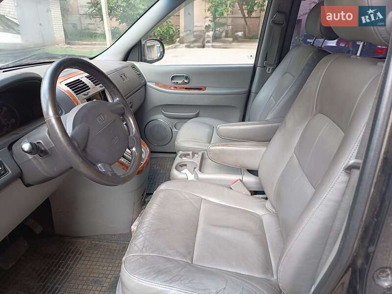 Мінівен Kia Carnival 2003 в Харкові