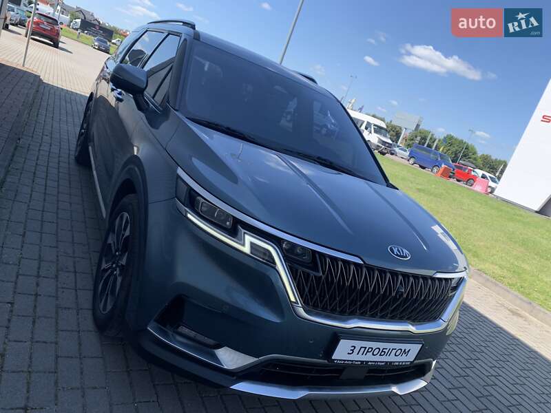 Мінівен Kia Carnival 2021 в Львові