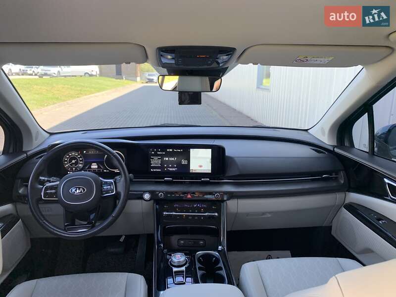 Мінівен Kia Carnival 2021 в Львові