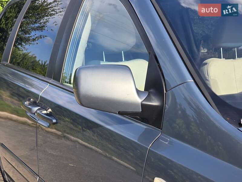 Минивэн Kia Carnival 2008 в Хмельницком