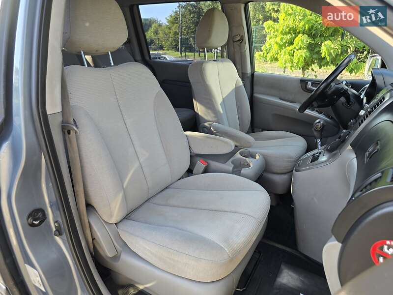 Минивэн Kia Carnival 2008 в Хмельницком