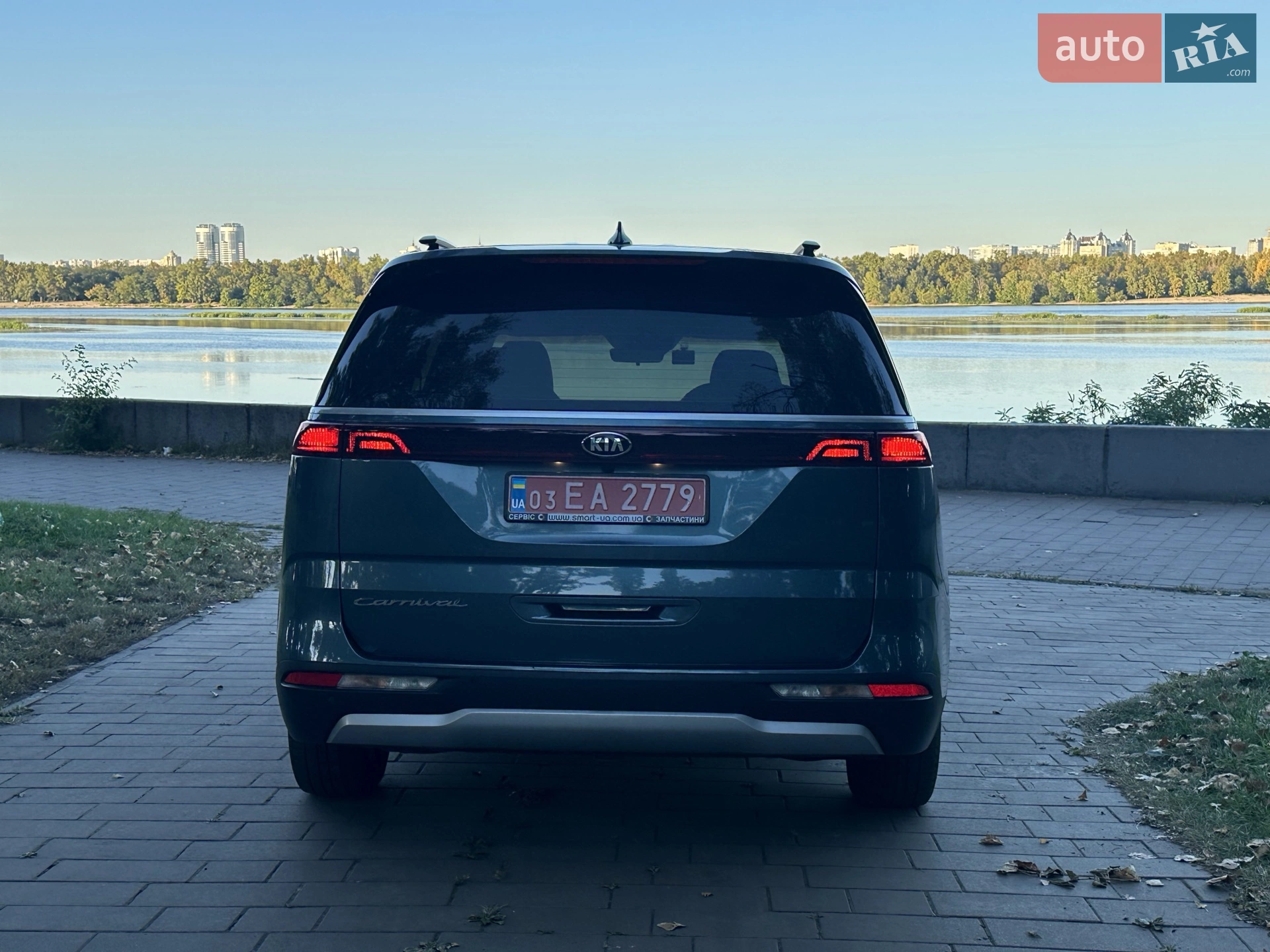 2020 Kia Carnival - мініатюра 13