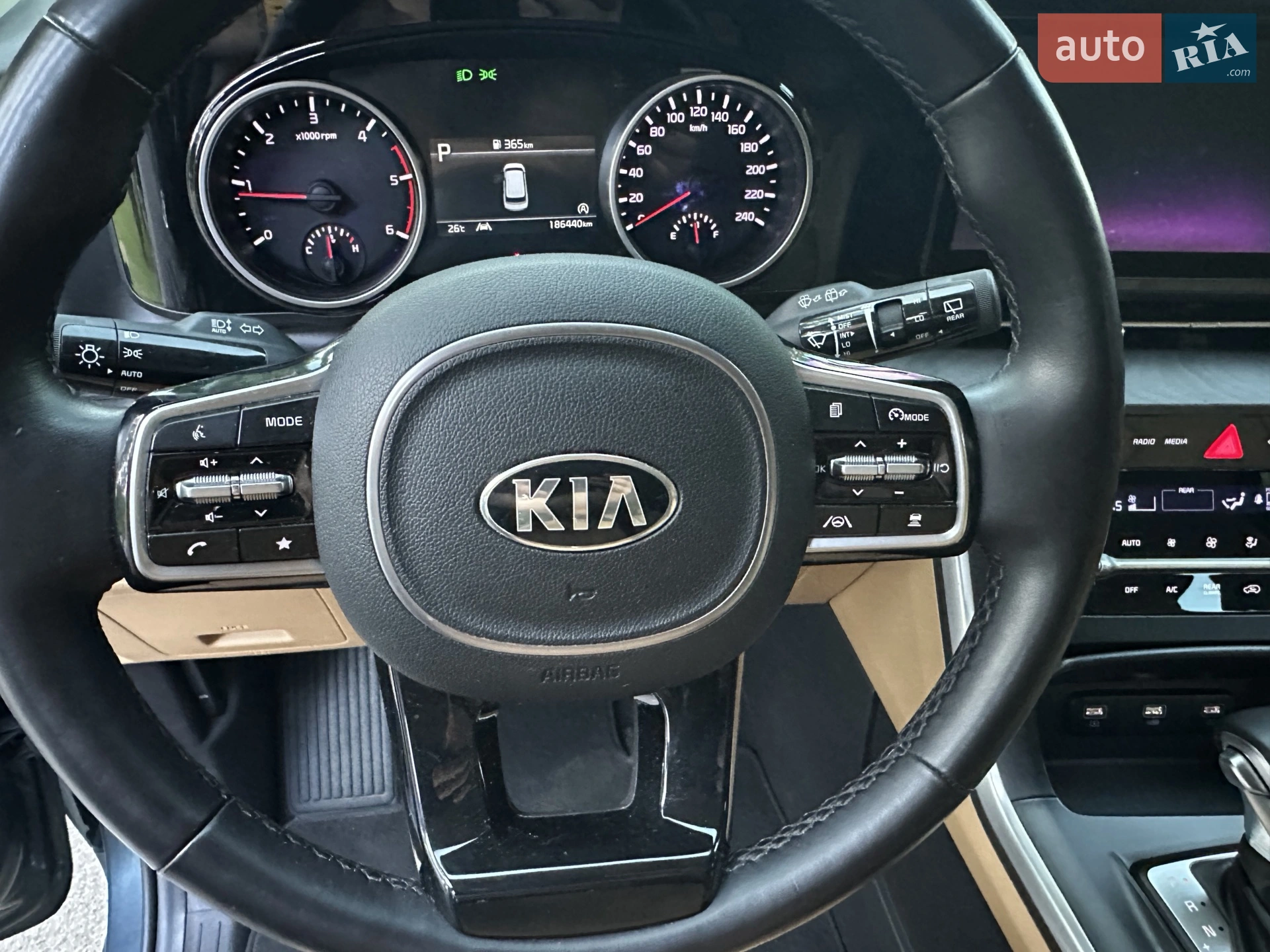 2020 Kia Carnival - мініатюра 23