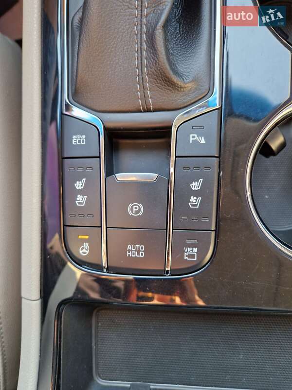 Минивэн Kia Carnival 2018 в Одессе