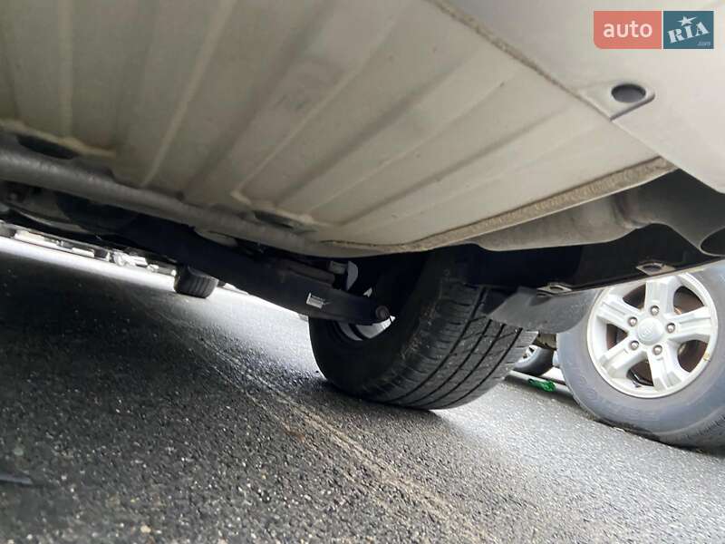 Мінівен Kia Carnival 2015 в Одесі фото 55 Мінівен Kia Carnival 2015 в Одесі