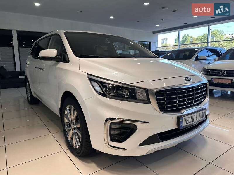 Мінівен Kia Carnival 2020 в Одесі