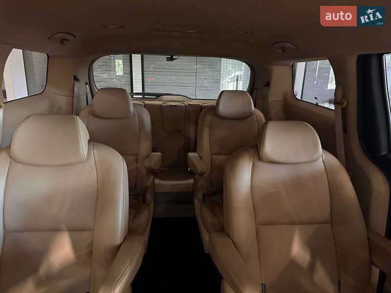 Мінівен Kia Carnival 2020 в Одесі