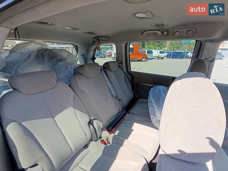 Мінівен Kia Carnival 2007 в Полтаві фото 10 Мінівен Kia Carnival 2007 в Полтаві