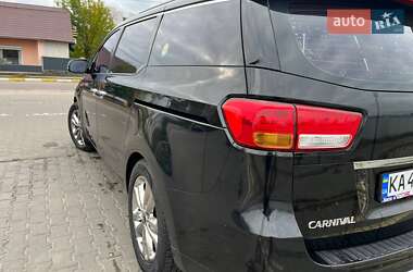 Мінівен Kia Carnival 2014 в 