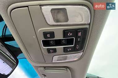 Мінівен Kia Carnival 2014 в 