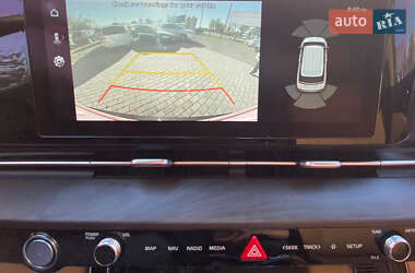 Минивэн Kia Carnival 2021 в 