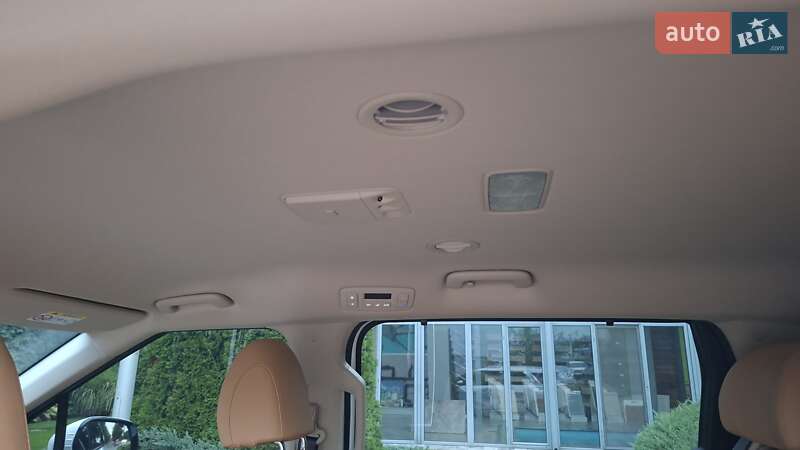 Минивэн Kia Carnival 2021 в Киеве фото 117 Минивэн Kia Carnival 2021 в Киеве