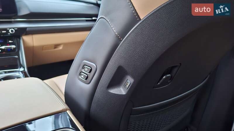 Минивэн Kia Carnival 2021 в Киеве фото 120 Минивэн Kia Carnival 2021 в Киеве