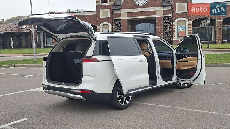 Минивэн Kia Carnival 2021 в Киеве фото 48 Минивэн Kia Carnival 2021 в Киеве