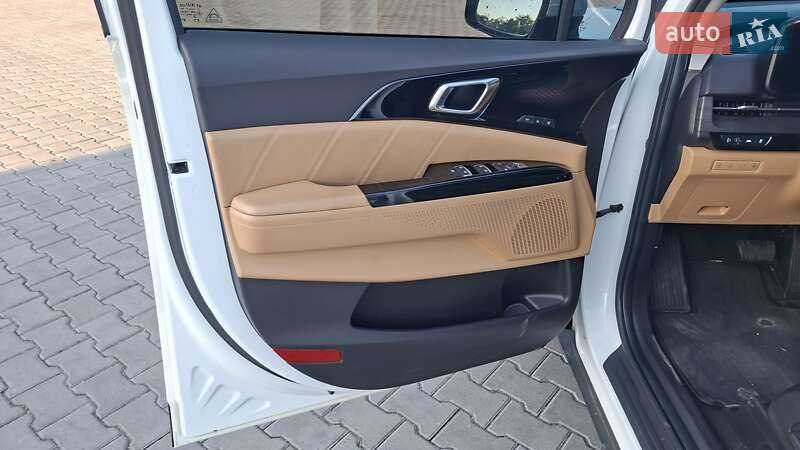 Минивэн Kia Carnival 2021 в Киеве фото 199 Минивэн Kia Carnival 2021 в Киеве