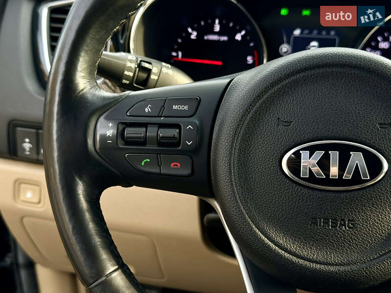 Минивэн Kia Carnival 2017 в Виннице фото 26 Минивэн Kia Carnival 2017 в Виннице