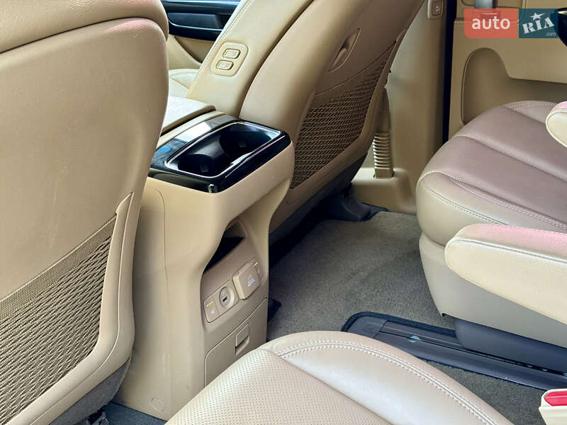 Минивэн Kia Carnival 2017 в Виннице фото 38 Минивэн Kia Carnival 2017 в Виннице