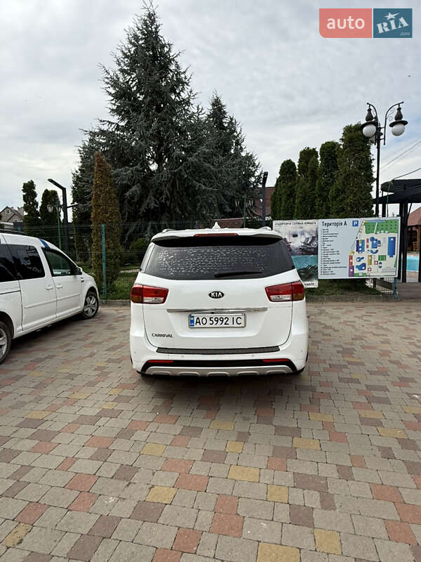 Минивэн Kia Carnival 2015 в Чопе фото 2 Минивэн Kia Carnival 2015 в Чопе