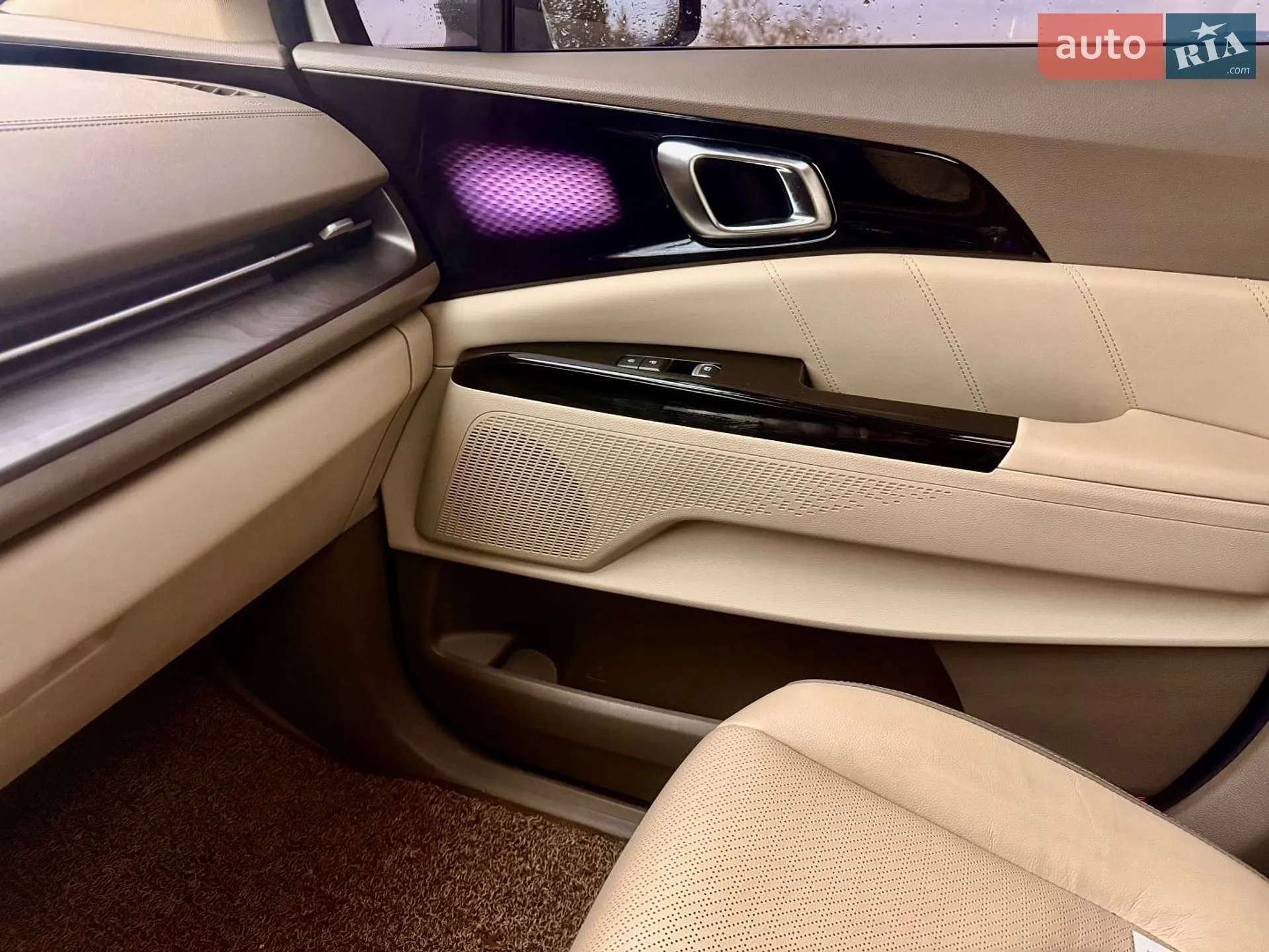 2021 Kia Carnival - мініатюра 26
