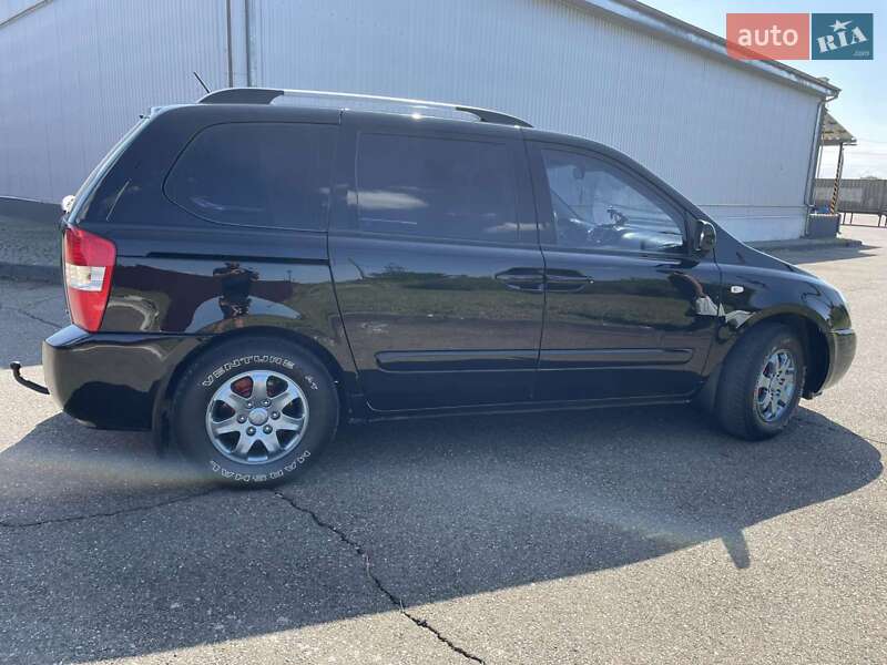 Минивэн Kia Carnival 2008 в Виноградове