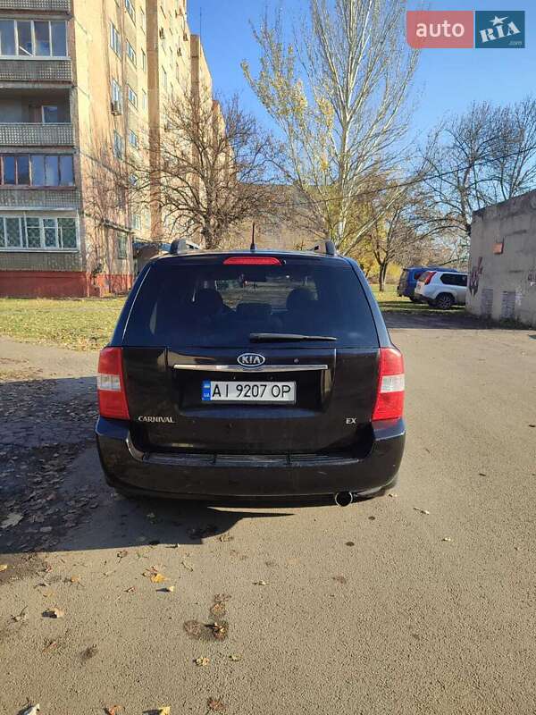 Минивэн Kia Carnival 2007 в Краматорске