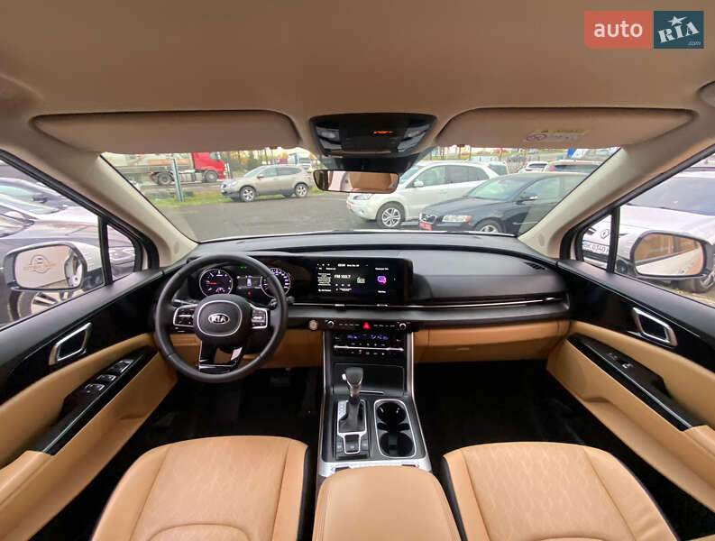 Минивэн Kia Carnival 2021 в Ровно