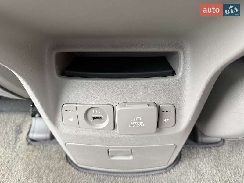 Минивэн Kia Carnival 2016 в Киеве фото 41 Минивэн Kia Carnival 2016 в Киеве