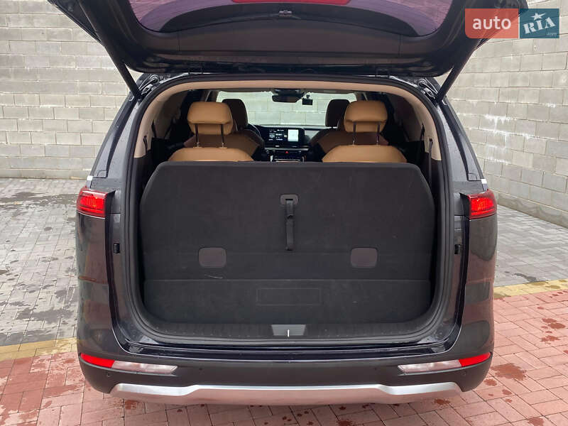 Мінівен Kia Carnival 2021 в Рівному