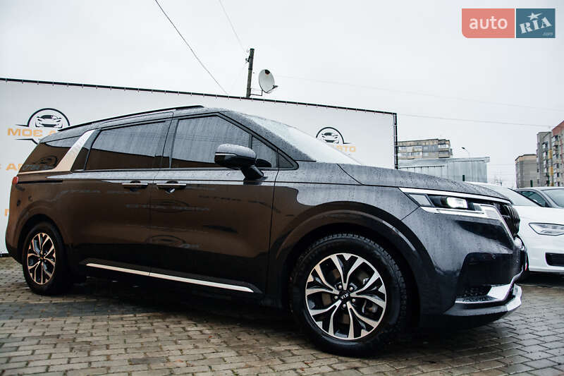 Минивэн Kia Carnival 2021 в Ровно