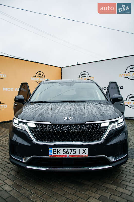 Минивэн Kia Carnival 2021 в Ровно