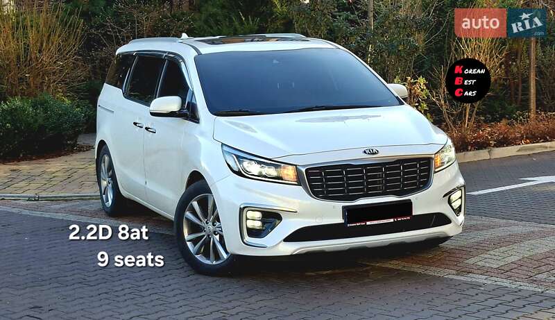 Минивэн Kia Carnival 2019 в Киеве
